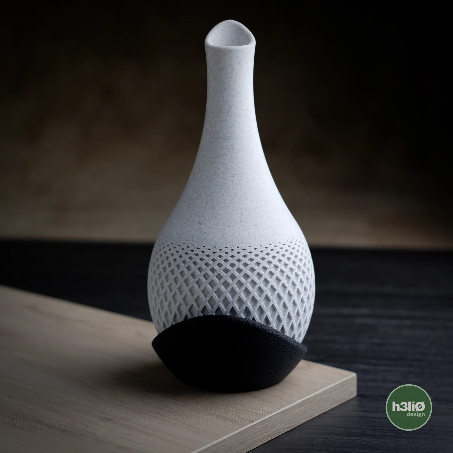 Polygon Vase - Image 4