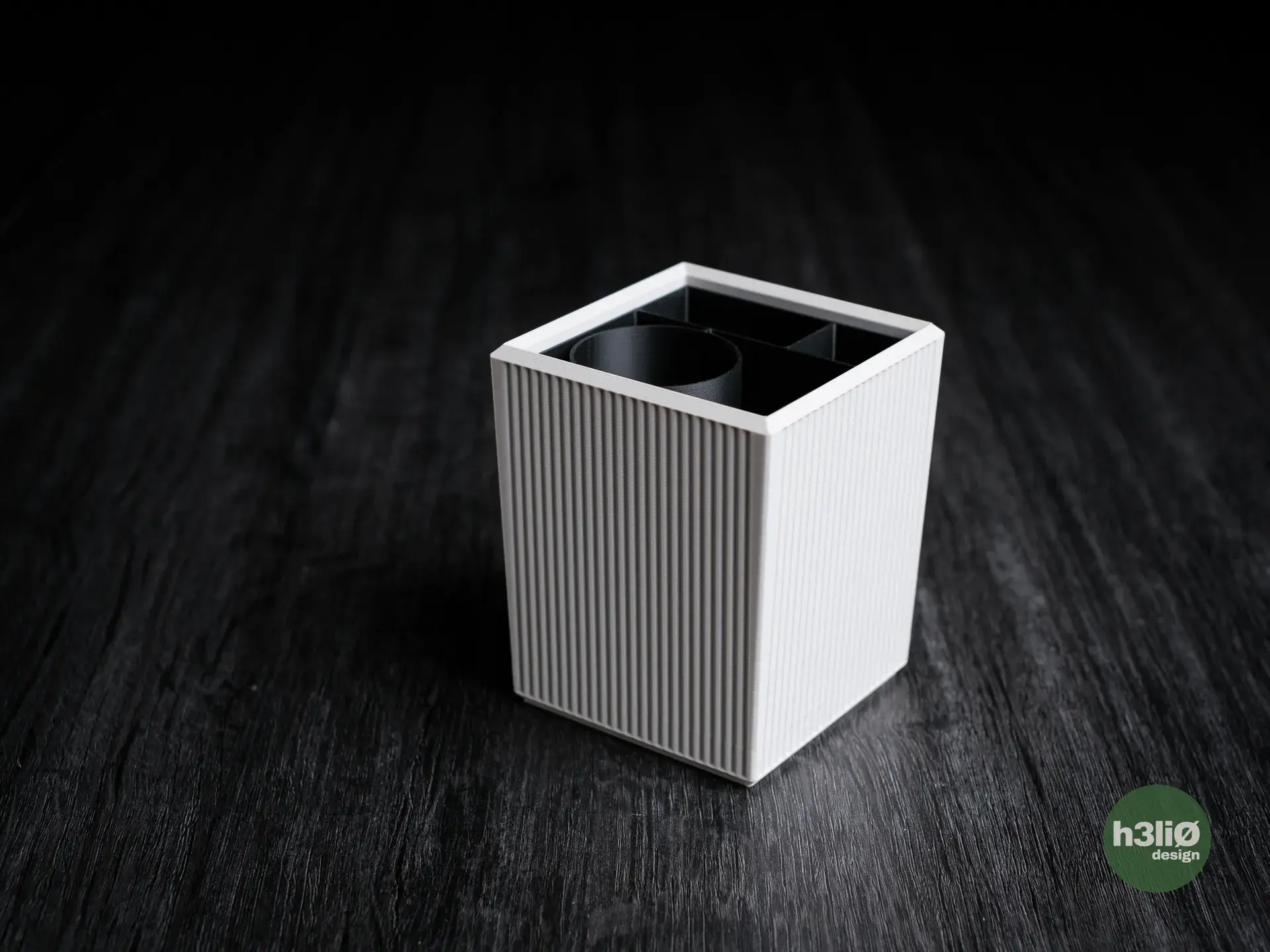 Clarit Pen Holder - Image 2