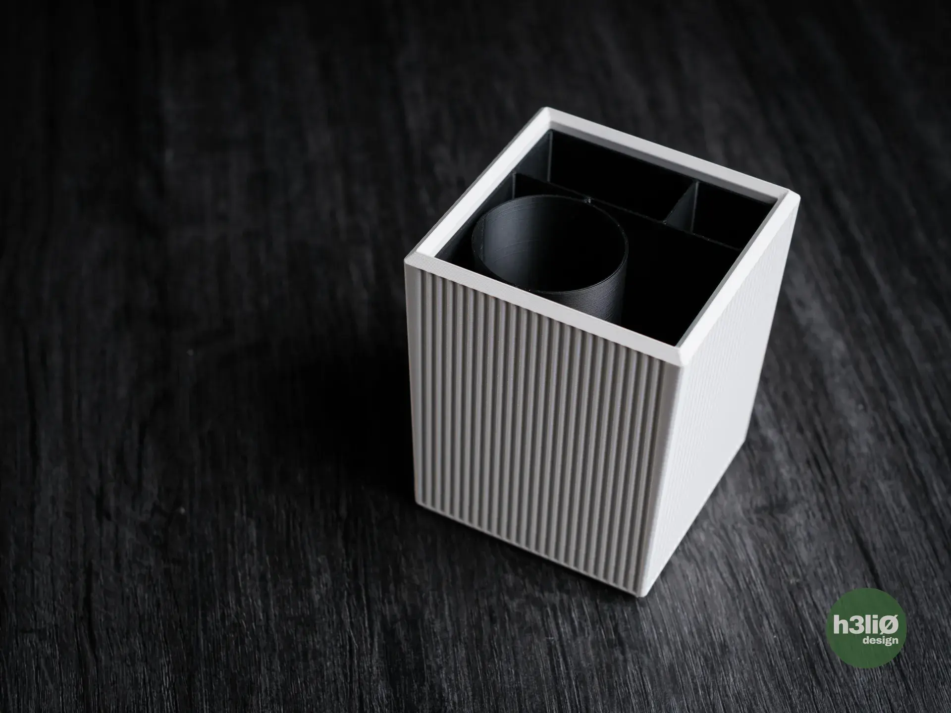Clarit Pen Holder - Image 3